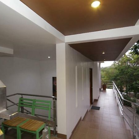 Westcliff Villa By Bluewaves Balabag  Exterior photo